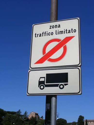 ZTL en Italie : comment éviter l'amende (guide 2026)